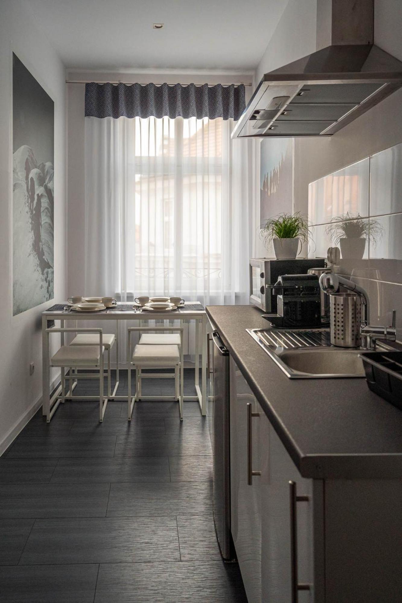 Apartamenty Na Starowce - 3 Pietro Z Widokiem Na Ratusz, Rynek Glowny I Centrum Kalisz Exterior foto